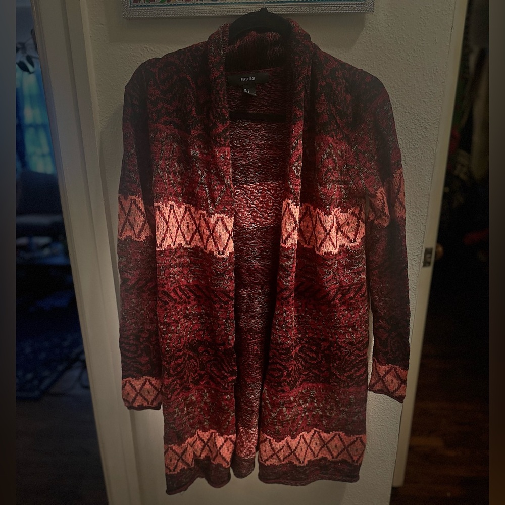 Middle-Long Red Patterned Cardigan Sweater — Forever 21 Size S